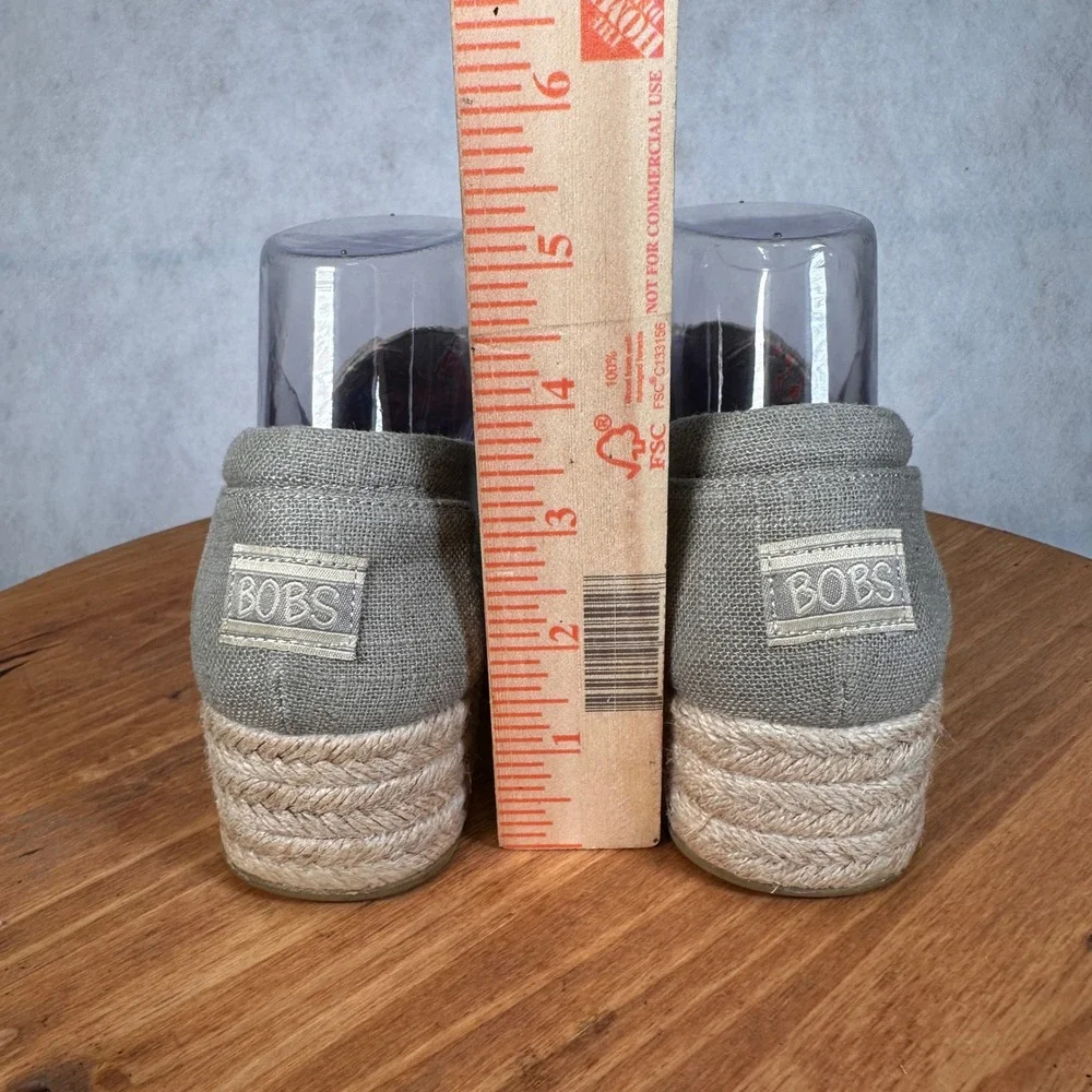 Skechers BOBS Highlights 2.0 Shoes Womens 6.5 Taupe Good Espadrille Wedge